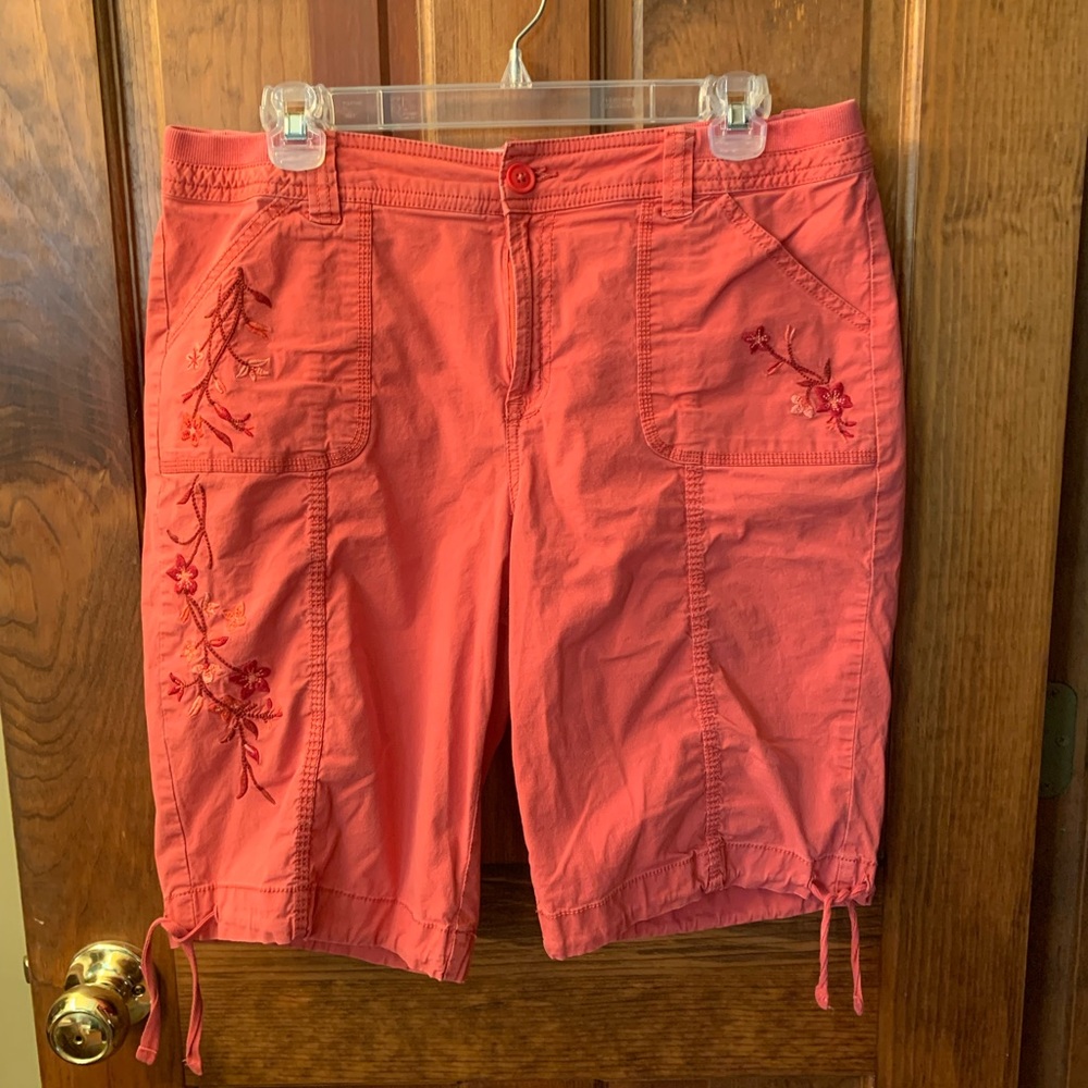 Shorts, ST. JOHN’S BAY, size 12, Coral color. Zip front with button. VGC, clean.
